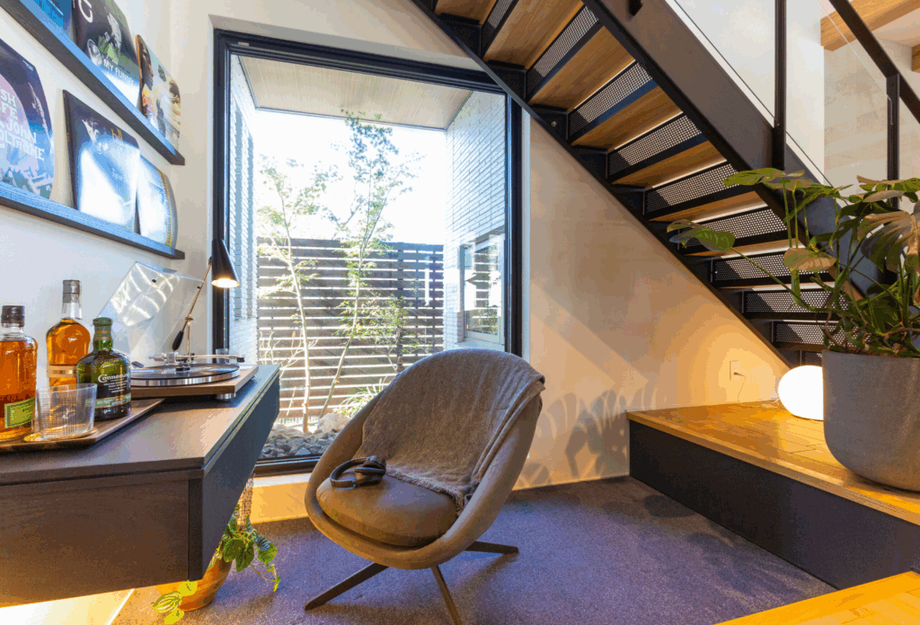 テレワークにも対応 快適な生活動線を確保する書斎スペースの作り方