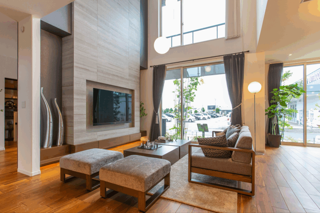 玄関からリビングを通らないと個室に行けない間取り